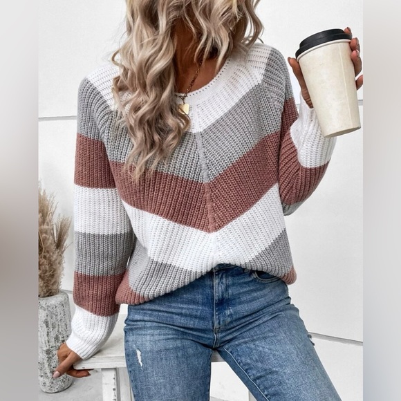SHEIN Sweaters - Shein Colorblock Chevron Raglan Sleeve Sweater